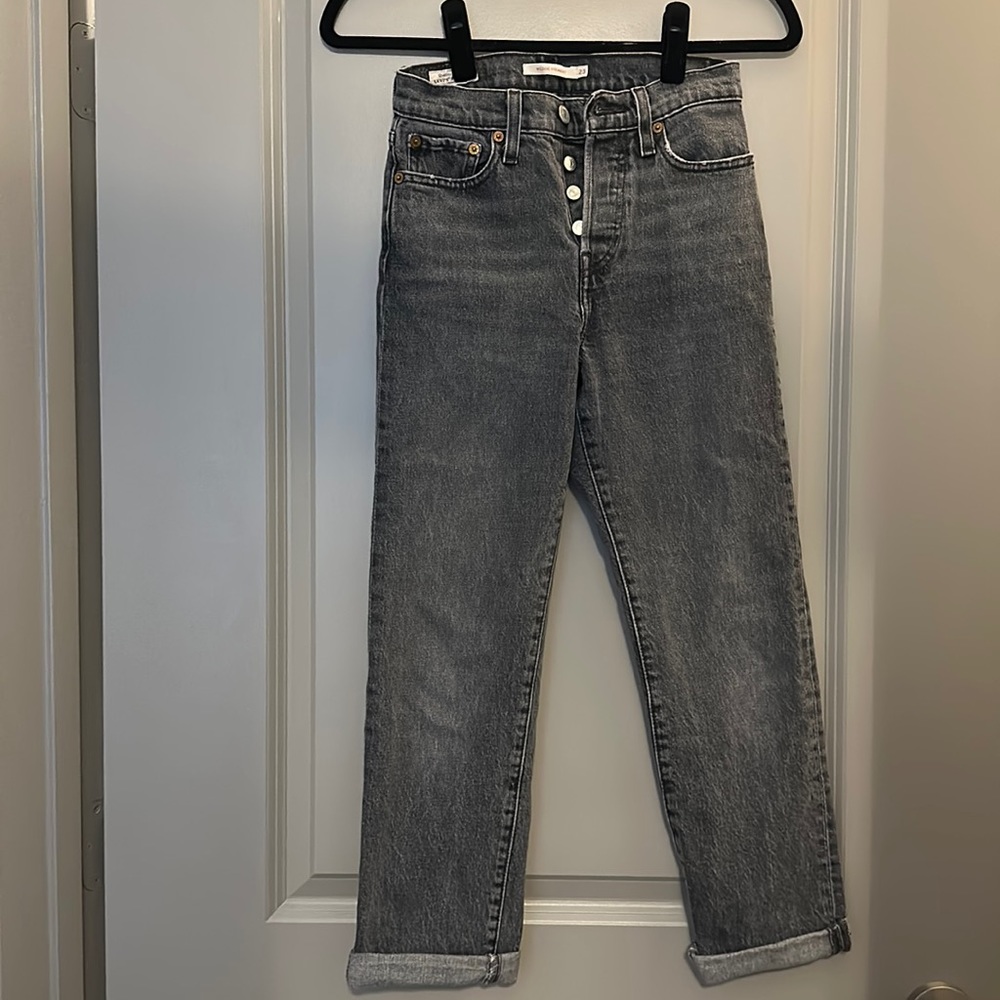 Washed Black/grey Levi Wedgie Straight Leg Jeans